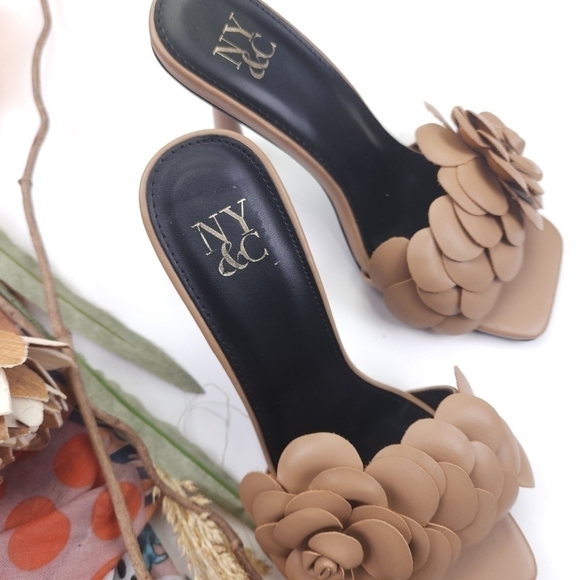 New NY&C Caramel Coffee Floral Square Toe Mules Sz 7 - Picture 4 of 9
